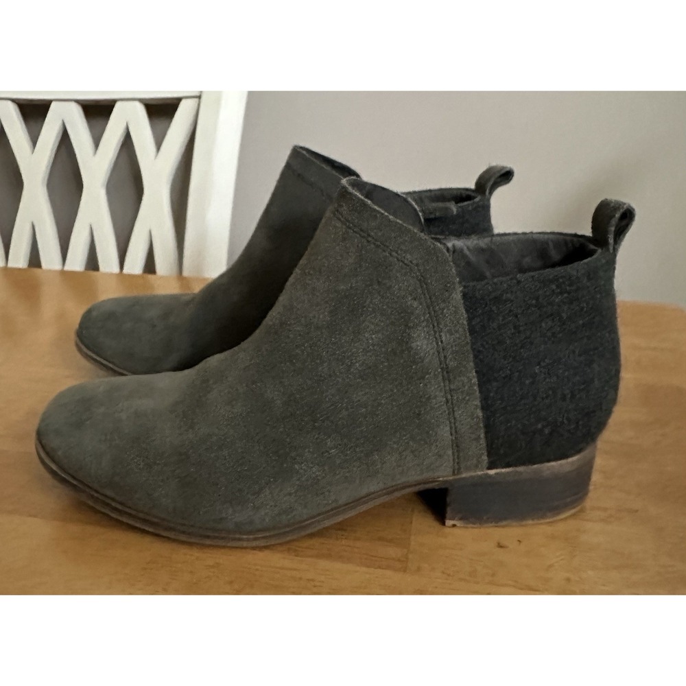 TOMS WOMEN'S DEIA SIDE-ZIPPER SUEDE & WOOL BOOTIES GREEN SIZE 8